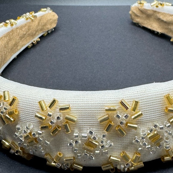 Beaded Mesh Metallic Flower Headband - Cream - NWT - Picture 2 of 4